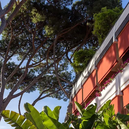 Hotel La Serena Dei Marmi, A Small Luxury Of The World