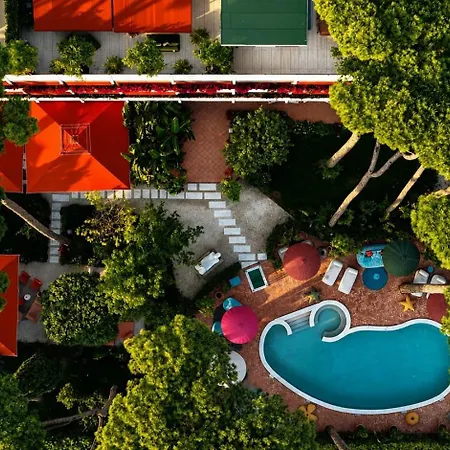 La Serena Dei Marmi, A Small Luxury Of The World