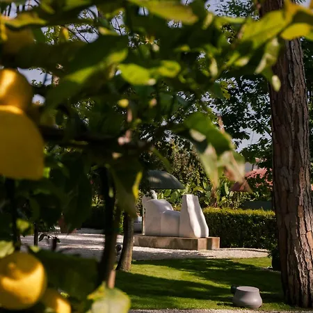 La Serena Dei Marmi, A Small Luxury Of The World